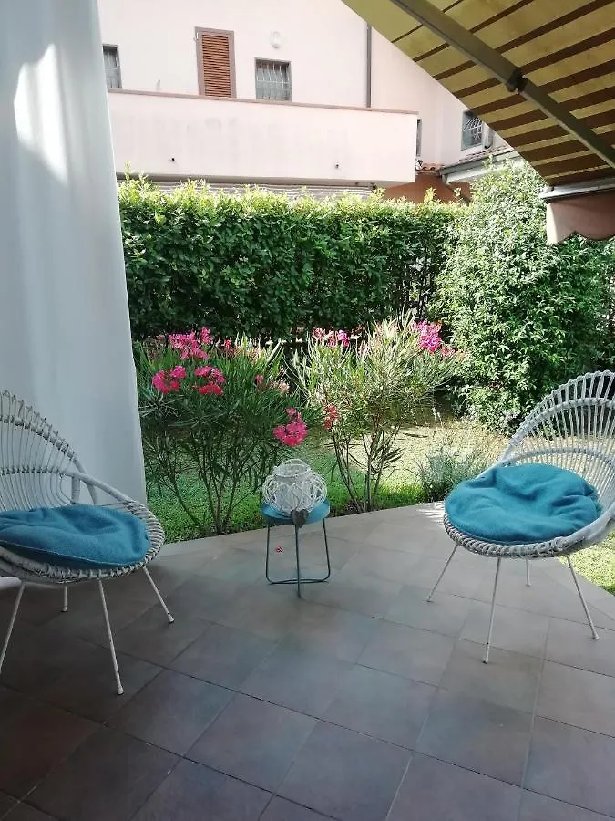 Villa Sole Mare Versilia Cinquale Italy